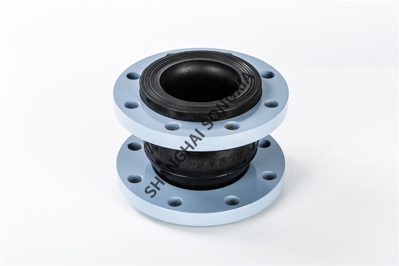 DN100多級水泵橡膠接頭的特點體現在哪里?